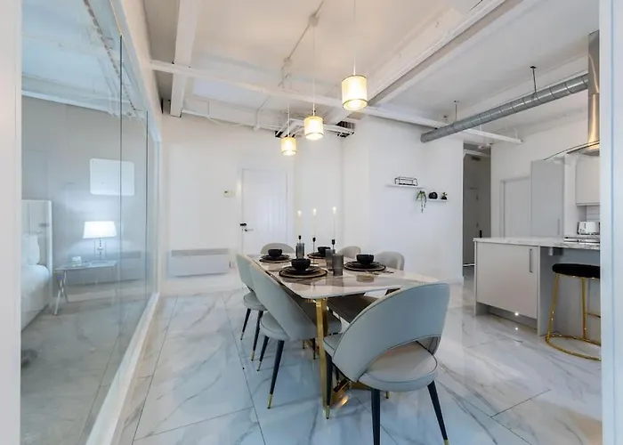 Luxury, Open Plan * Bradford (West Yorkshire)