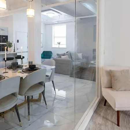 Luxury, Open Plan