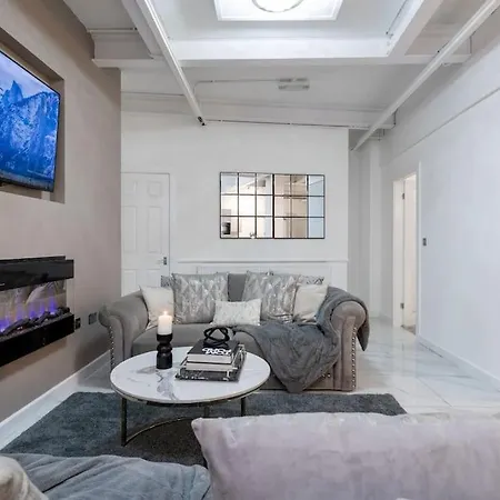 Luxury, Open Plan *