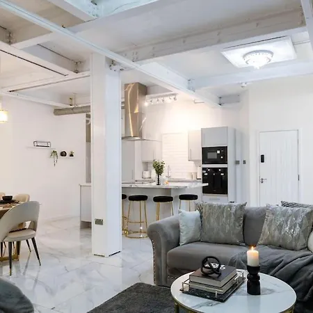 Luxury, Open Plan *